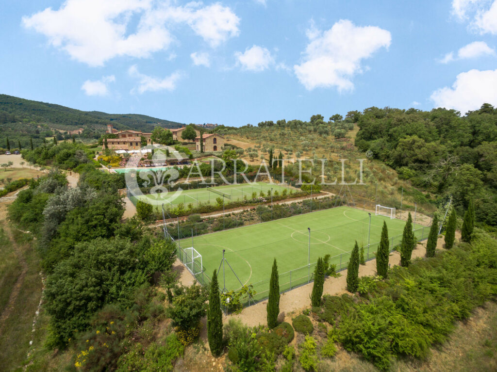 Prestigious Estate in Tuscany