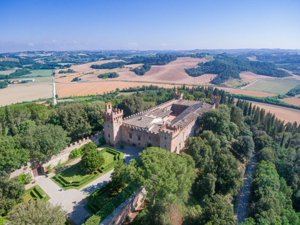Complesso immobiliare di lusso in centro di Toscana