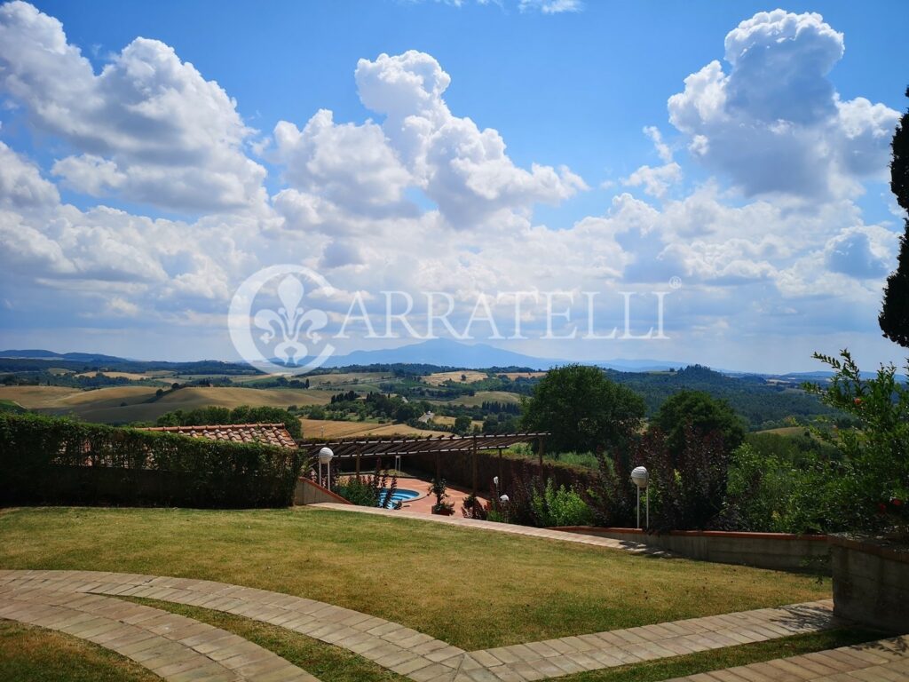 Casale panoramico a Montefollonico – Toscana