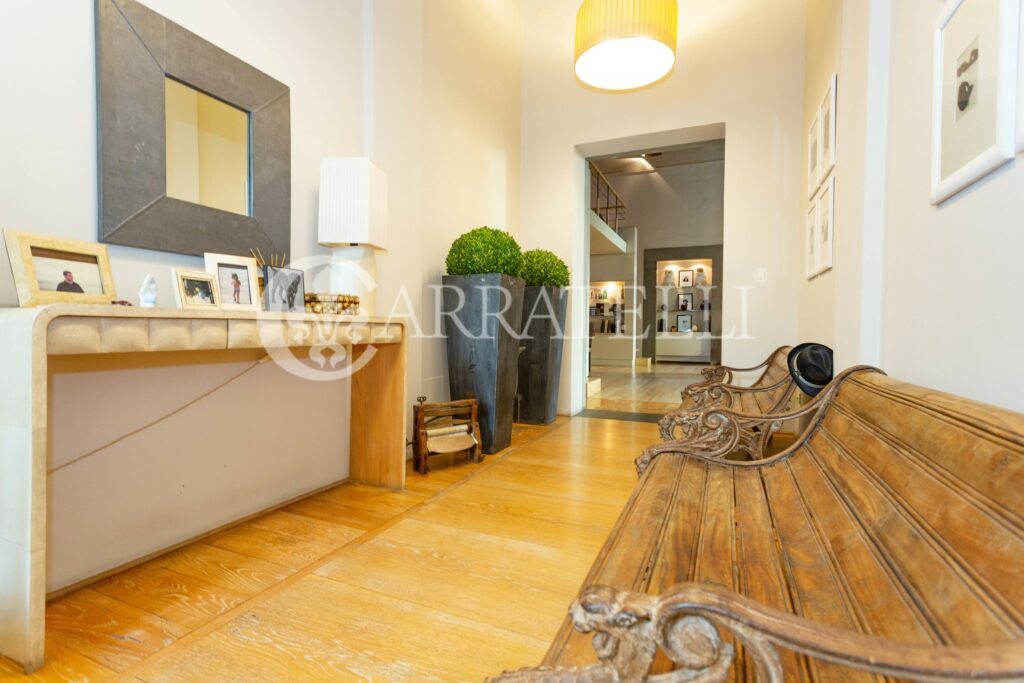 Designer apartment in the center – Florence