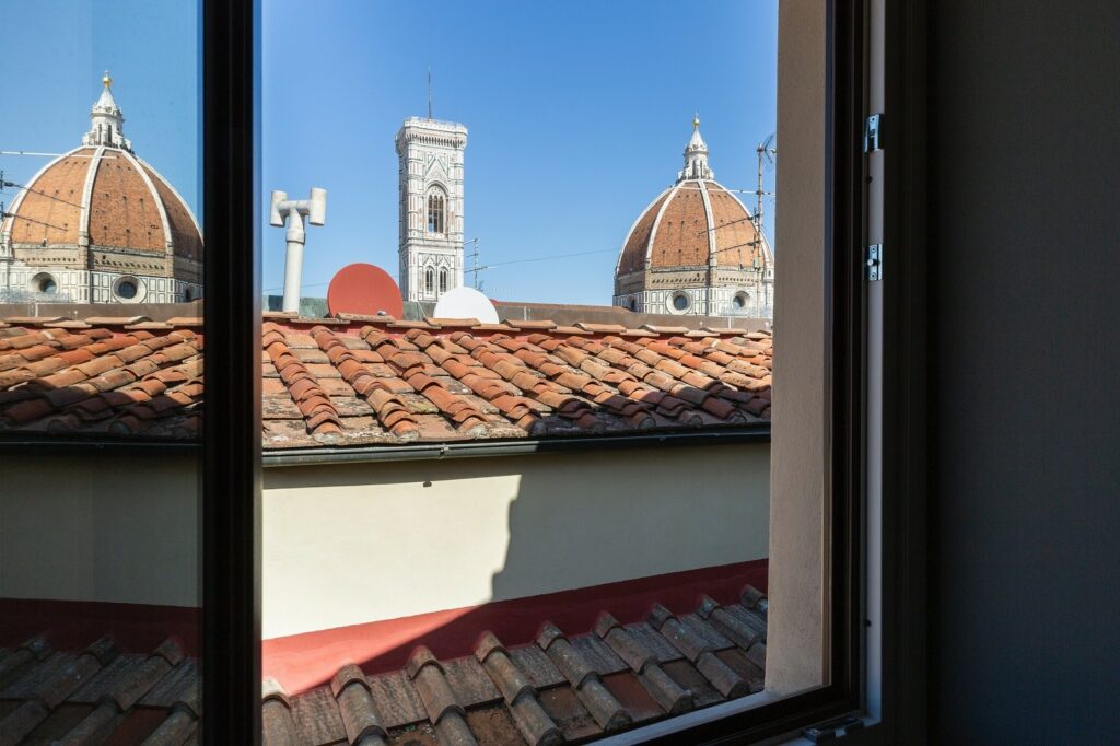 Современные двухуровневые апартаменты рядом с Дуомо – Флоренция