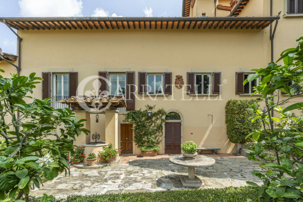 Majestic historical villa on the hill with olive groove