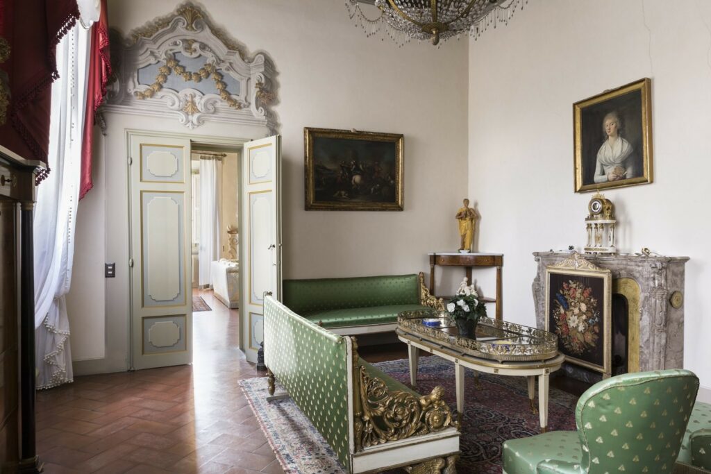 Prestigiosa villa storica a Firenze