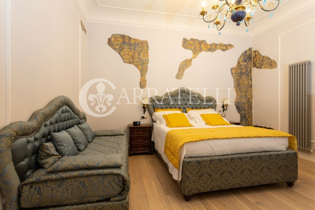 Splendid apartment in the center of Florence