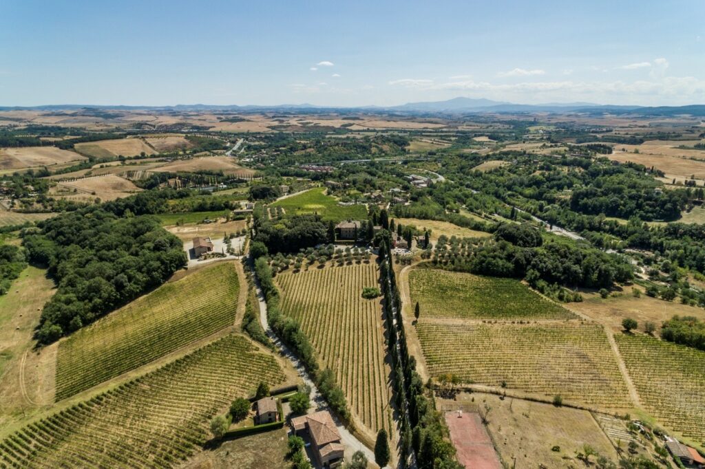Castello con azienda agricola vicino Siena