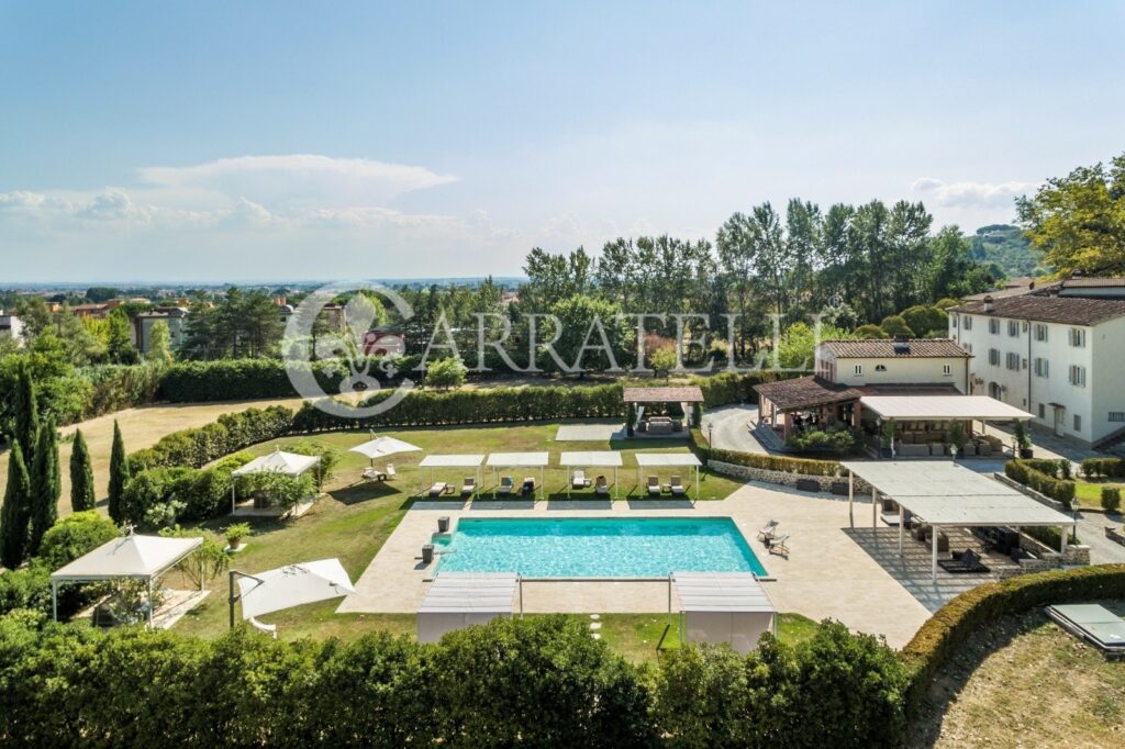 Elegant hotel with park and swimming pool on the hills near Florence