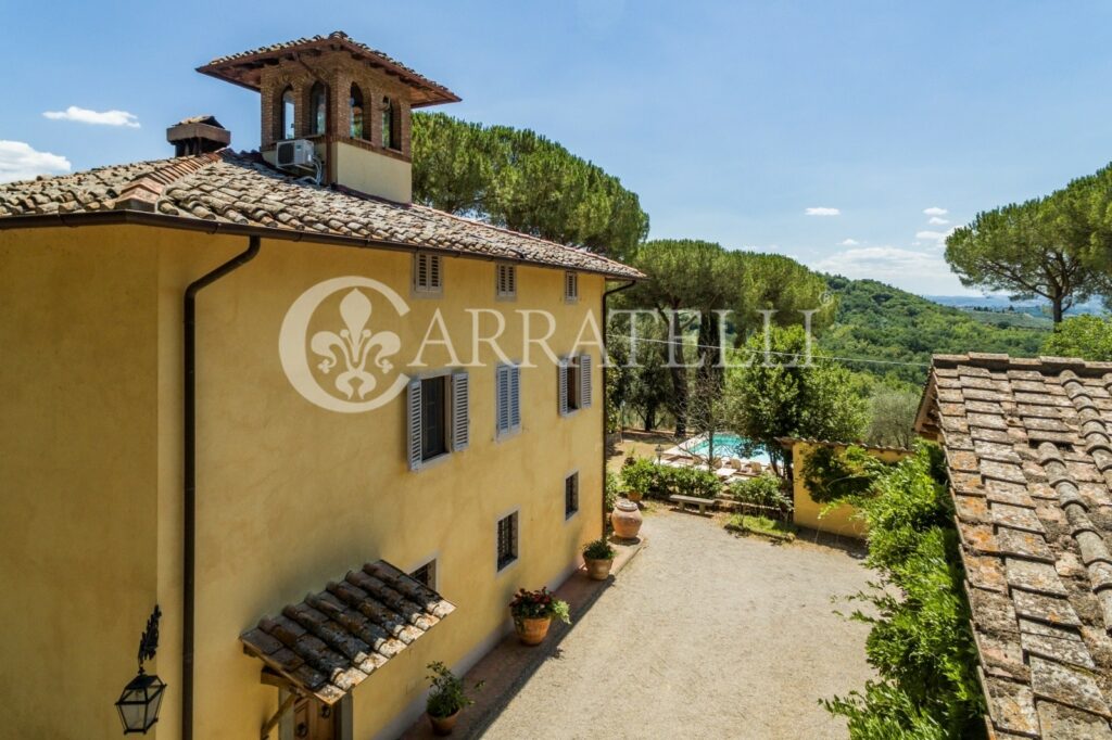 Historic villa with pool and land in Chianti