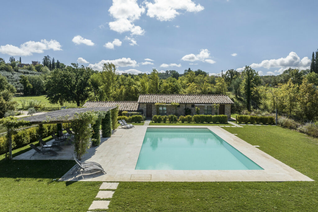 Casale lussuoso con piscina a Montepulciano