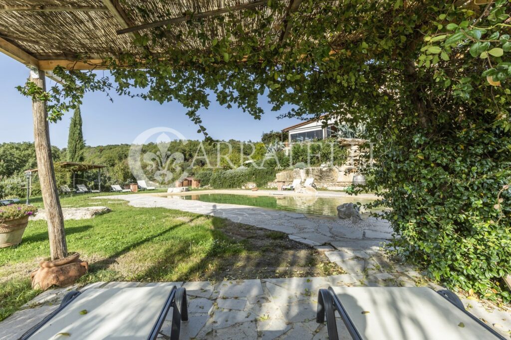 Panoramic farmhouse with pool in Rapolano Terme