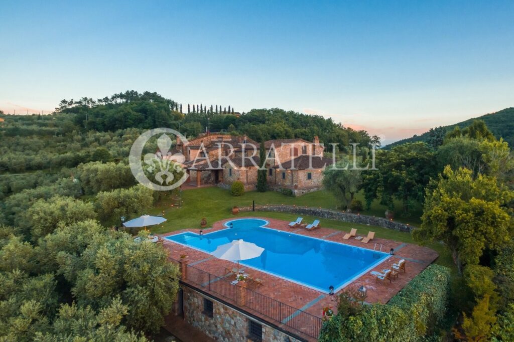 Cottages with scenic pools in Monsummano Terme