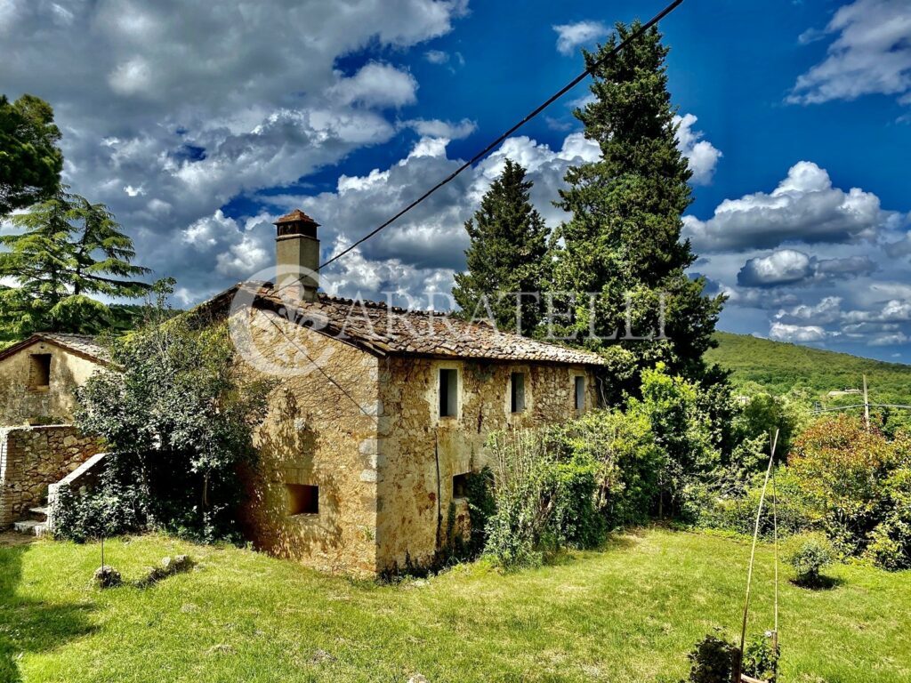 Увлекательное поместье в Сенесских холмах  (Colli Senesi) – Тоскана