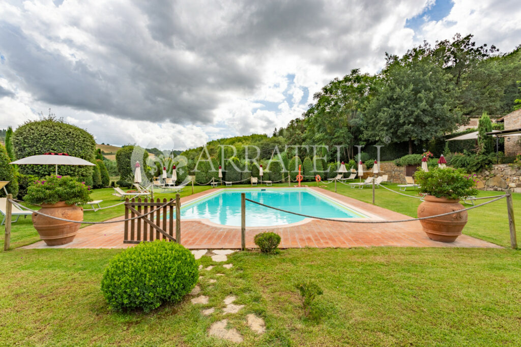 Бутик-отель с бассейном в Кьянти