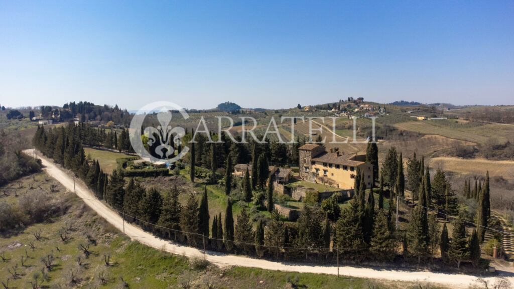 Luxury villa with garden, swimming pool and land in Chianti