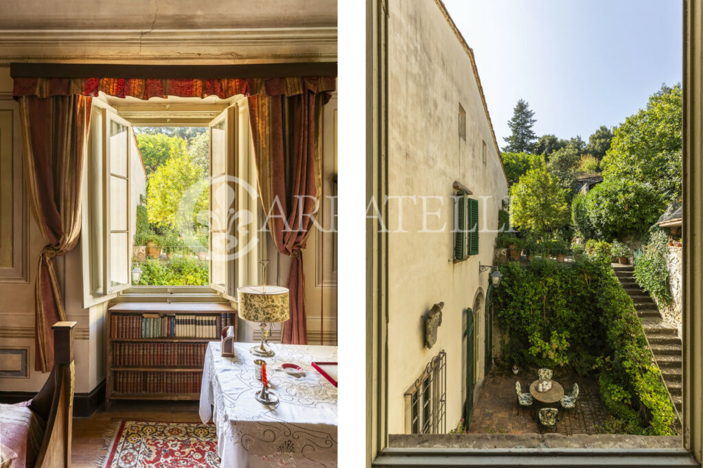 Volterra, Wonderful historic mansion with garden