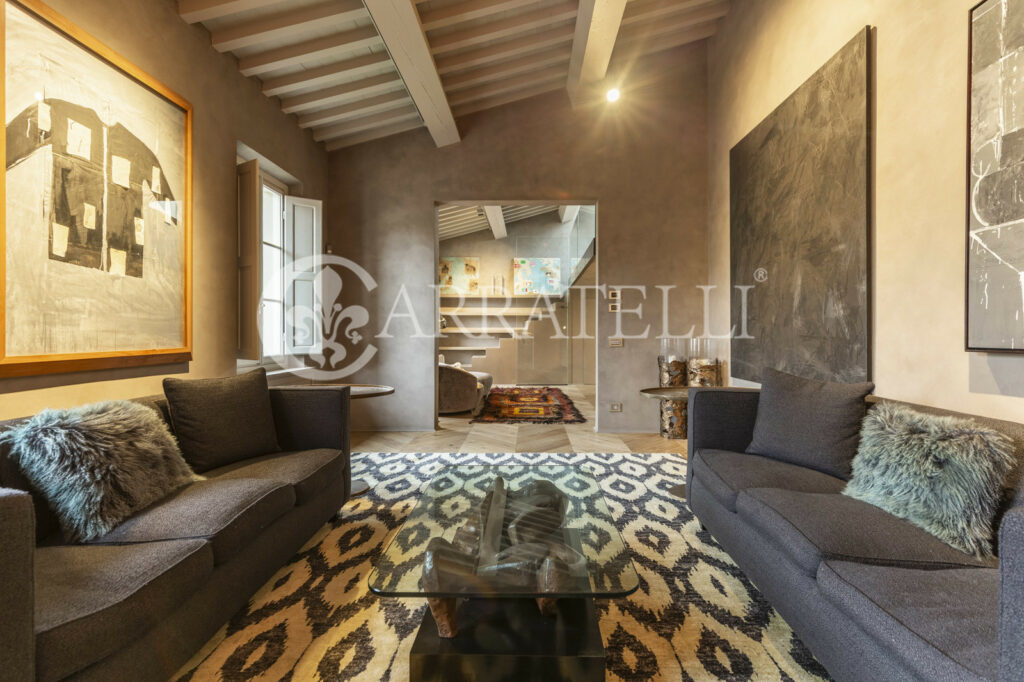 Elegante appartamento con spa e terrazze a Firenze
